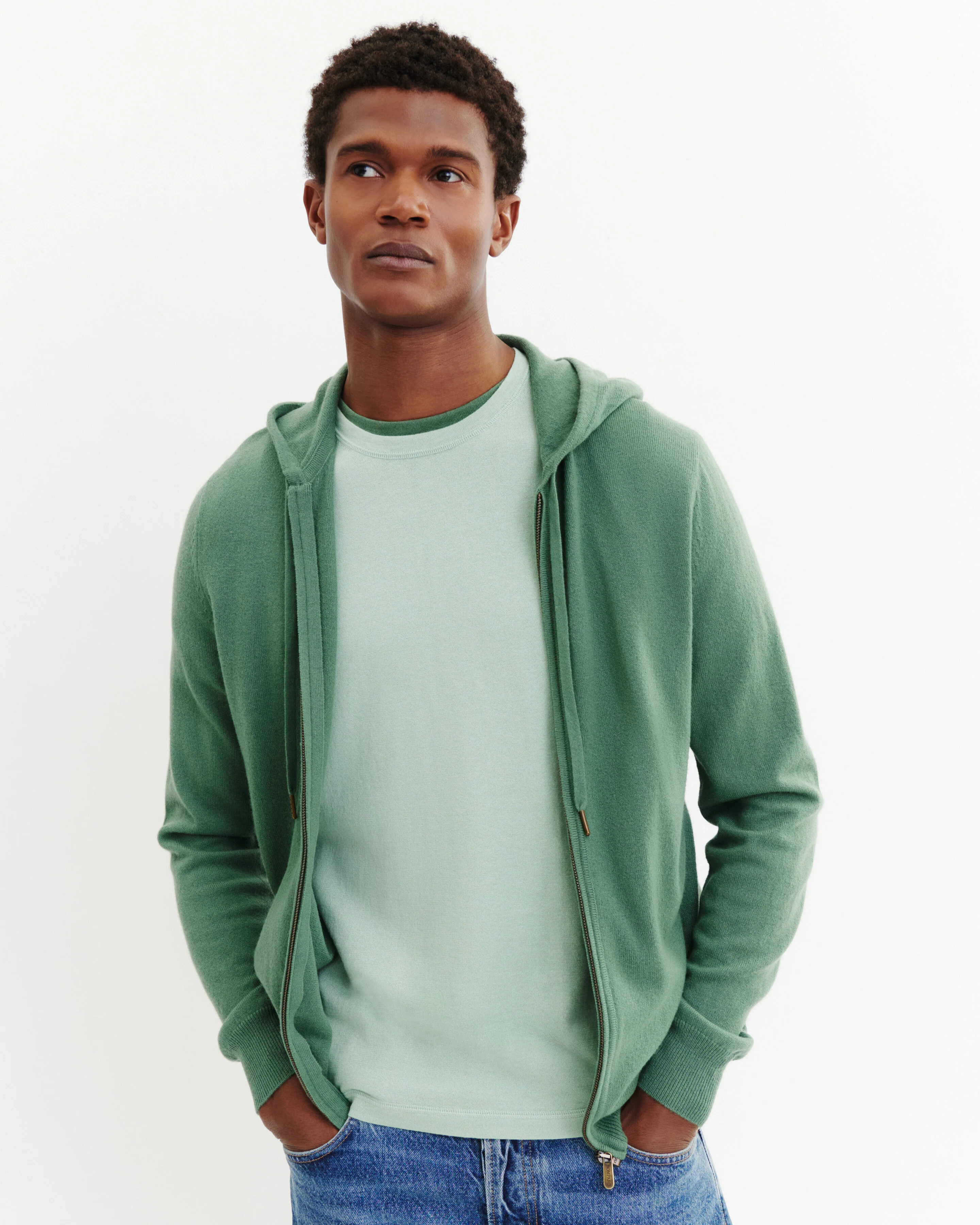 Pull à capuche zippé