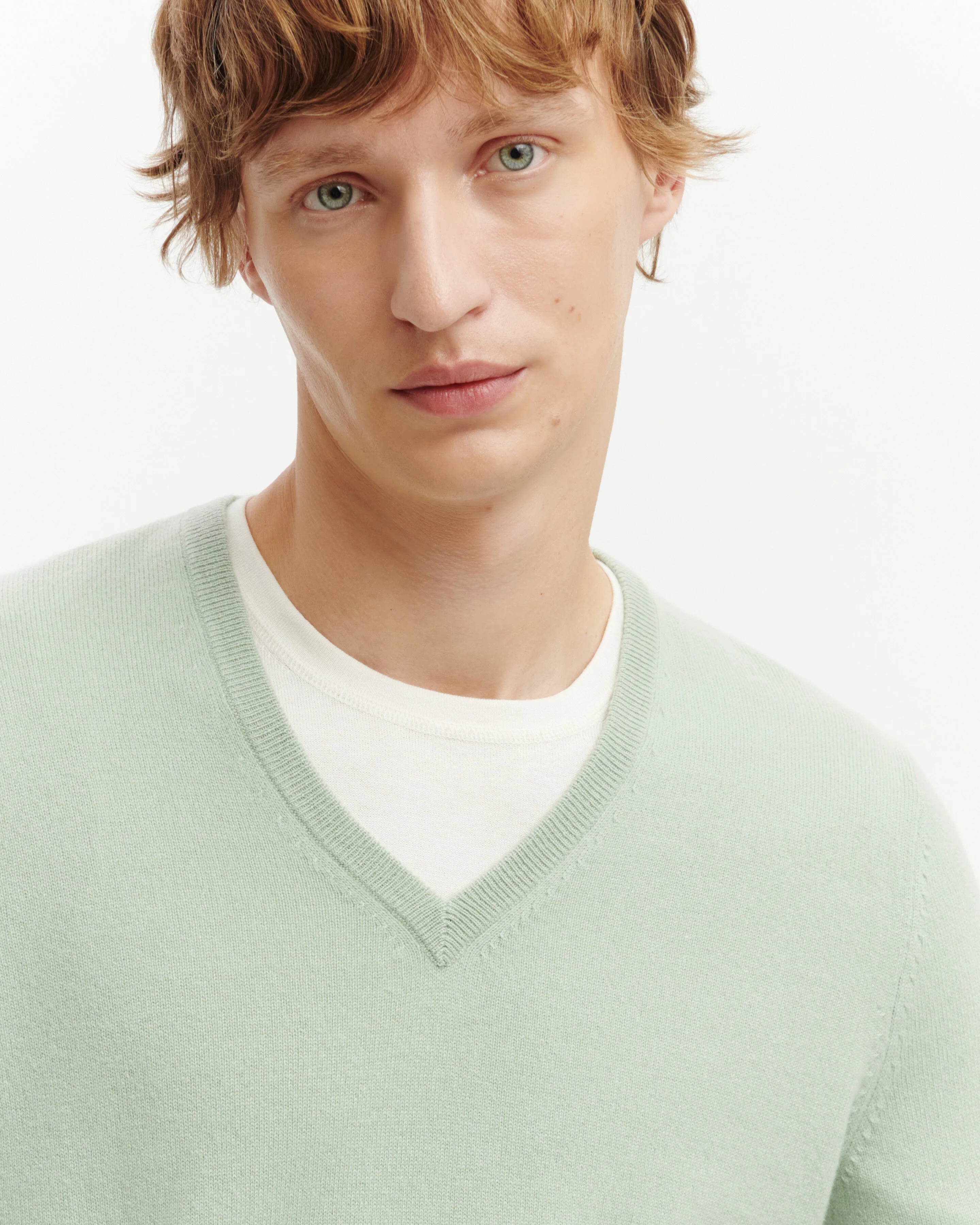 Pull col V classique - Image 2